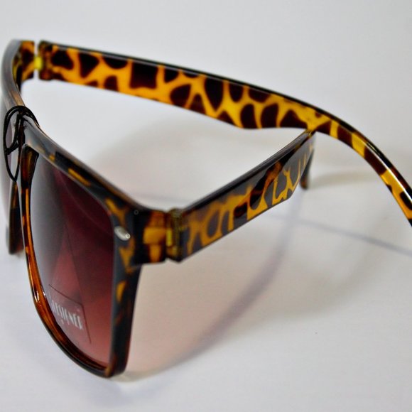 Designer Eyewear Optical Quality - Picture 4 of 4